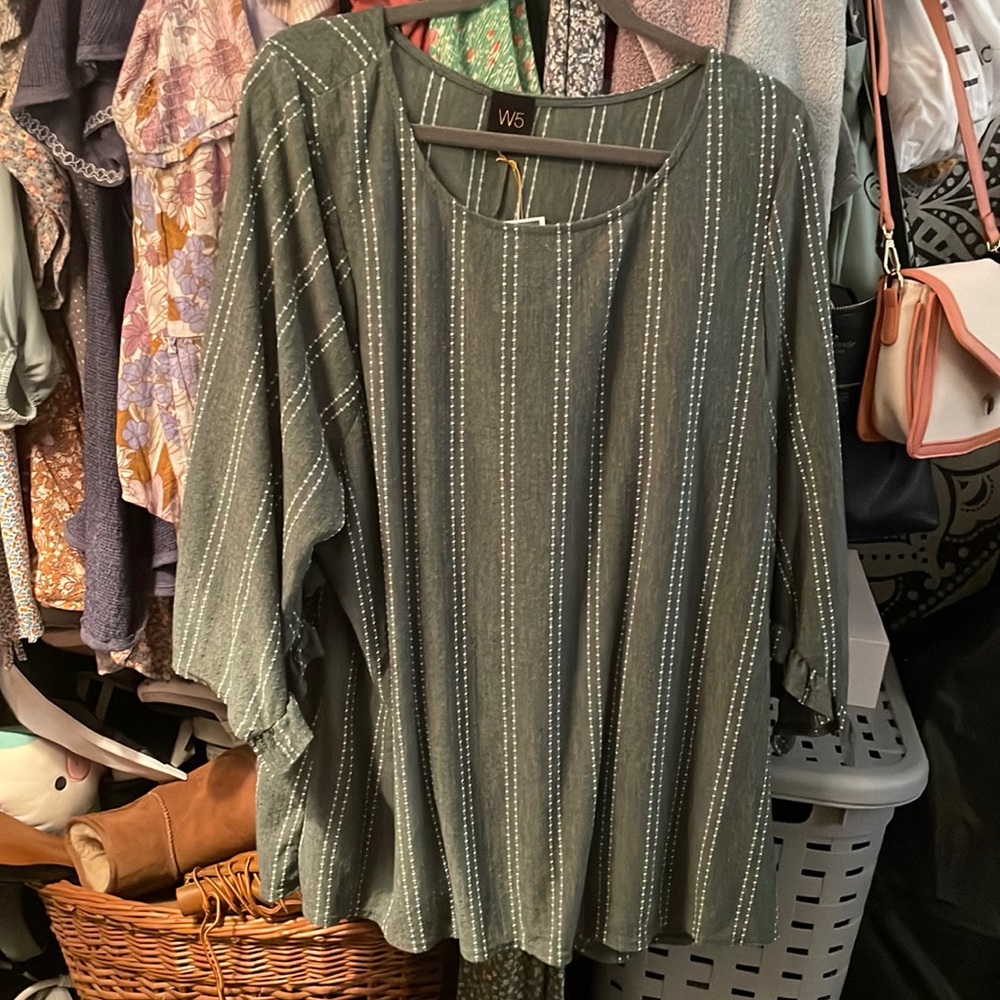 Women’s Mid Sleeve Blouse Green with Ivory Stitch Size 3X